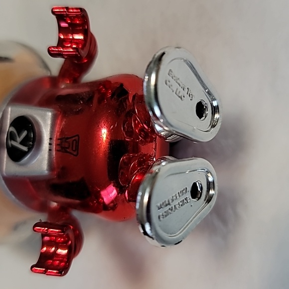 Ryan's World 2018 Ryan Red Astronaut Space Suit 3" Figure - Picture 4 of 4